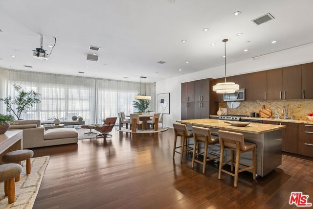 1645 N Vine Street 911, Los Angeles, CA 90028