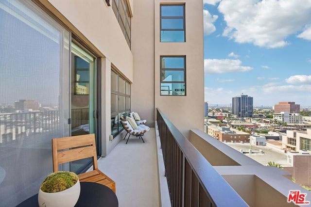 1645 N Vine Street 911, Los Angeles, CA 90028