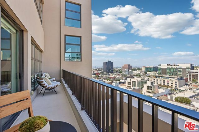1645 N Vine Street 911, Los Angeles, CA 90028