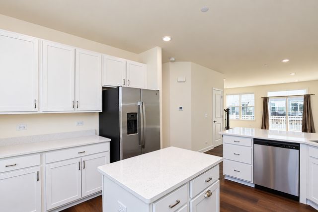 1609 Sager Way, Batavia, IL 60510
