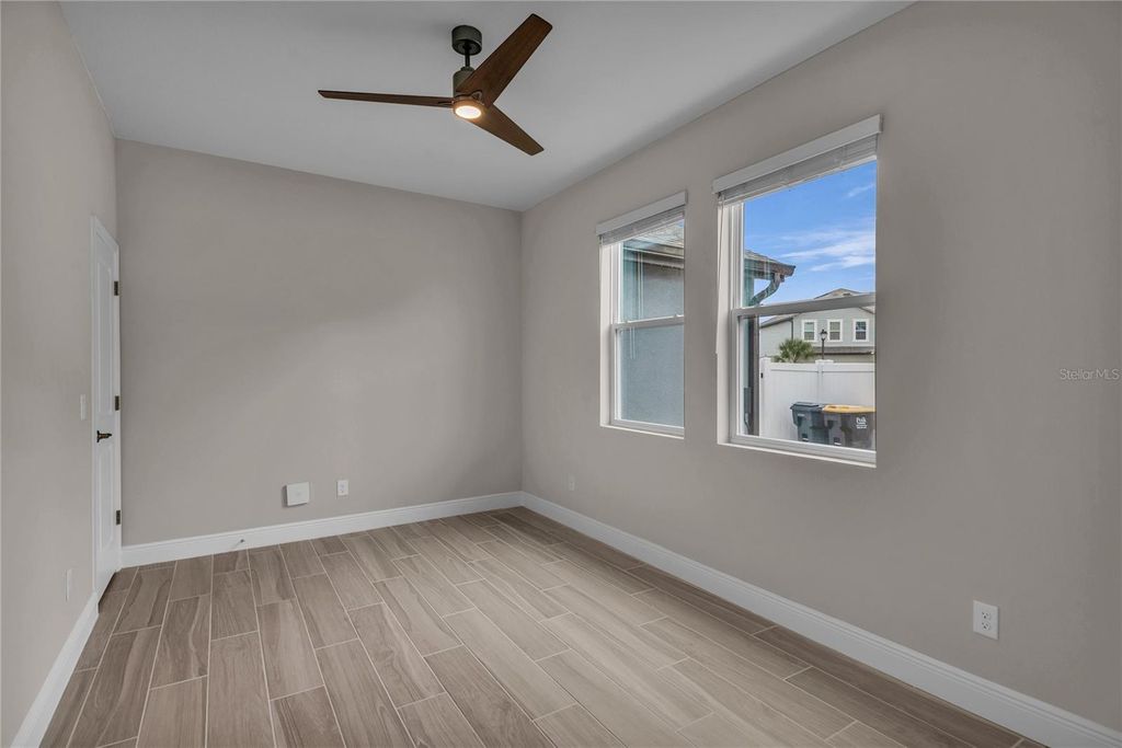 Image 22 of property listing at 2081 DERWENT DRIVE, Davenport, FL 33896