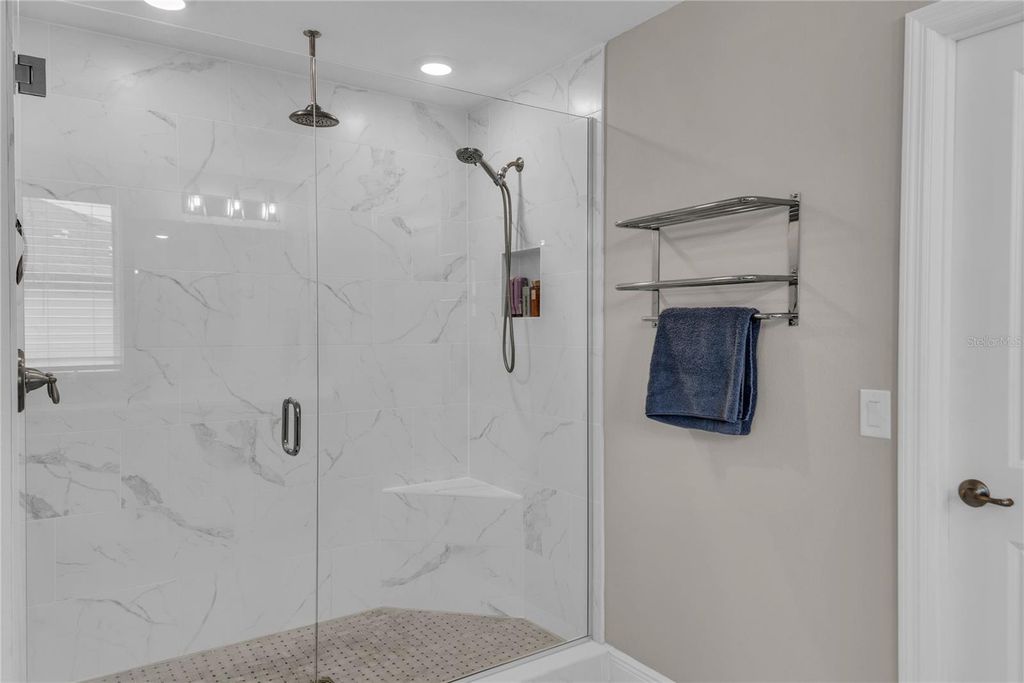 Image 31 of property listing at 2081 DERWENT DRIVE, Davenport, FL 33896