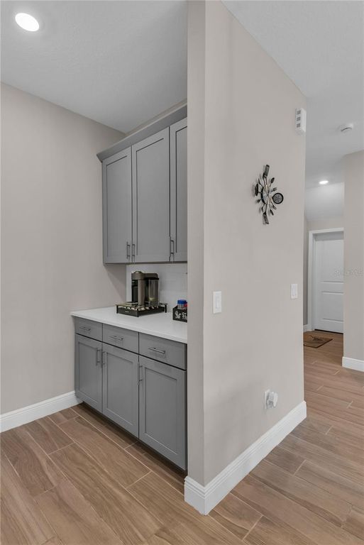 Image 9 of property listing at 2081 DERWENT DRIVE, Davenport, FL 33896