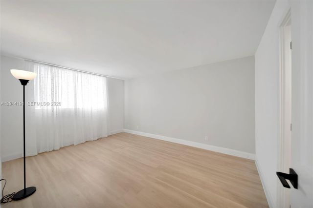3100 Holiday Springs Boulevard 111, Margate, FL 33063