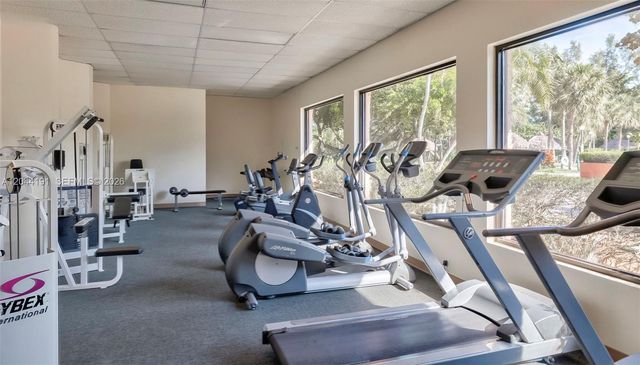 3100 Holiday Springs Boulevard 111, Margate, FL 33063