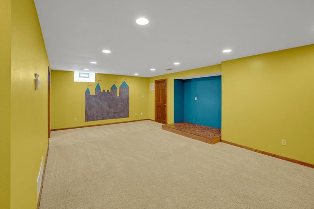 2320 Buckingham PLACE, Brookfield, WI 53045