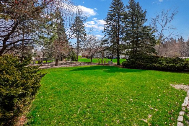 2320 Buckingham PLACE, Brookfield, WI 53045