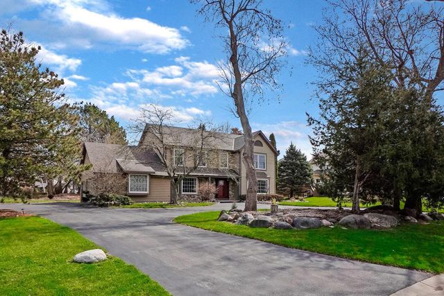 2320 Buckingham PLACE, Brookfield, WI 53045