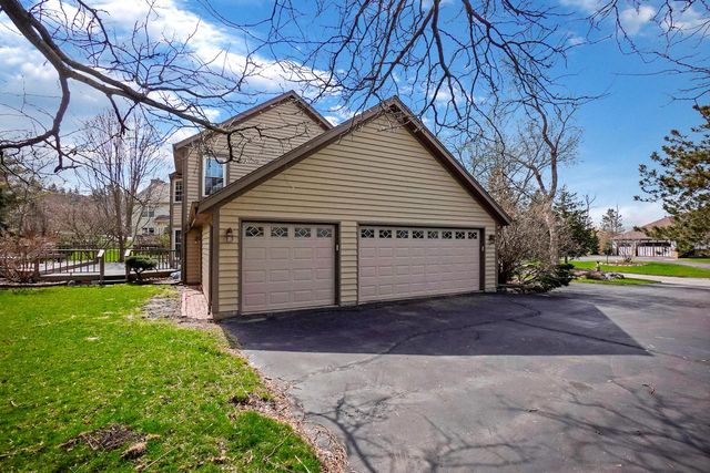 2320 Buckingham PLACE, Brookfield, WI 53045