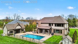 8135 Pine Knob Meadows Drive, Village Of Clarkston, MI 48348
