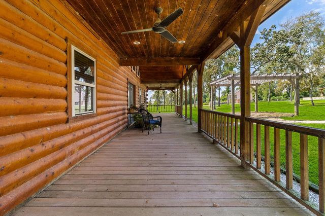 276 Evening Shade, Onalaska, TX 77360