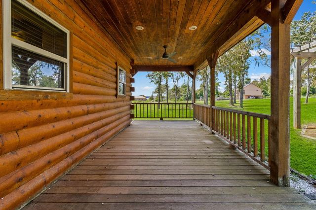 276 Evening Shade, Onalaska, TX 77360