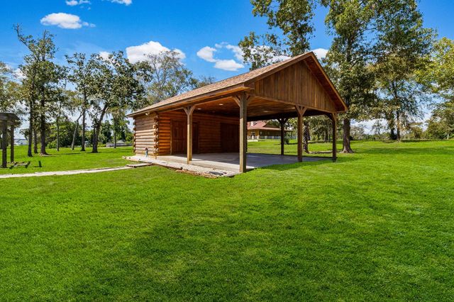 276 Evening Shade, Onalaska, TX 77360