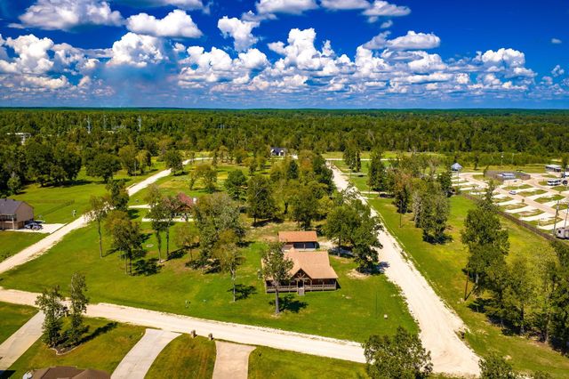 276 Evening Shade, Onalaska, TX 77360