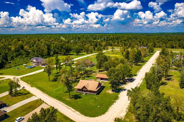 276 Evening Shade, Onalaska, TX 77360