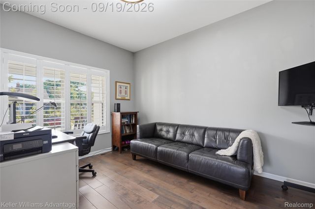 2405 Oakshire Avenue, Berkley, MI 48072