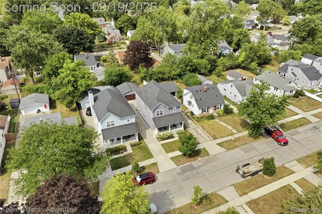 2405 Oakshire Avenue, Berkley, MI 48072
