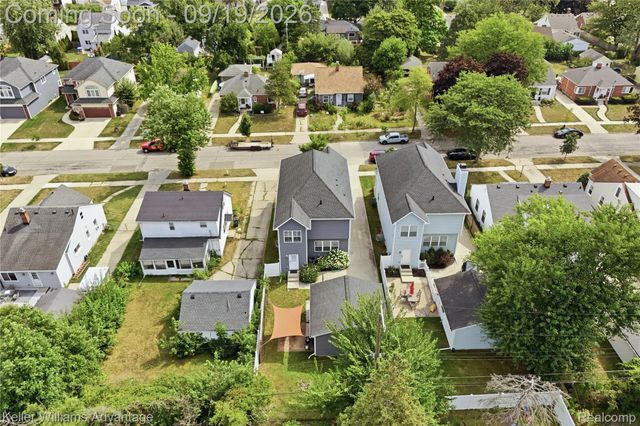 2405 Oakshire Avenue, Berkley, MI 48072