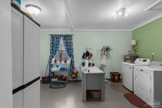 4235 Reinsma Rd, Milton, FL 32583