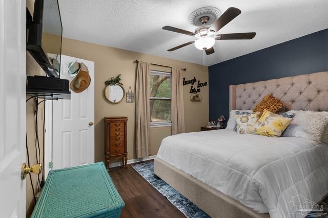 4235 Reinsma Rd, Milton, FL 32583