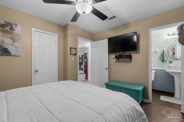 4235 Reinsma Rd, Milton, FL 32583