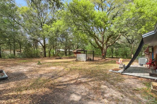 4235 Reinsma Rd, Milton, FL 32583