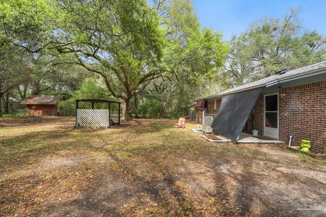 4235 Reinsma Rd, Milton, FL 32583