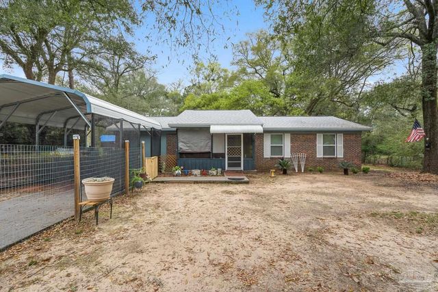 4235 Reinsma Rd, Milton, FL 32583