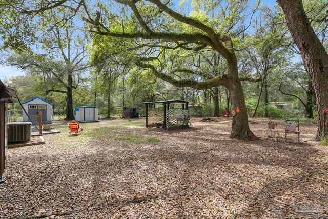 4235 Reinsma Rd, Milton, FL 32583