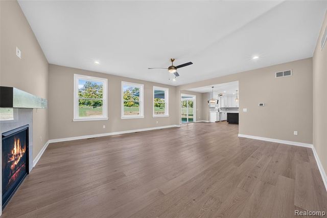 710 Marlayna Drive, Oxford, MI 48371