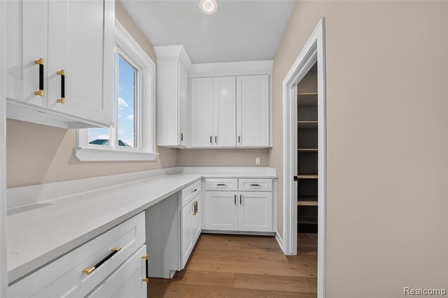 710 Marlayna Drive, Oxford, MI 48371