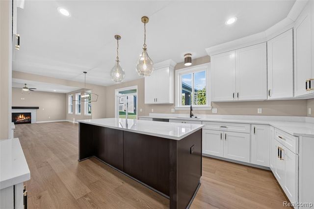 710 Marlayna Drive, Oxford, MI 48371