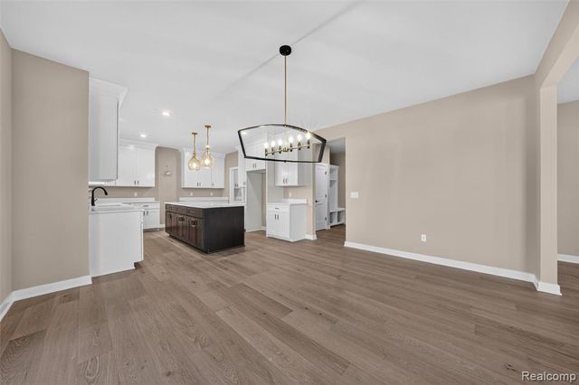 710 Marlayna Drive, Oxford, MI 48371
