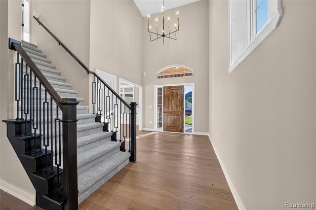 710 Marlayna Drive, Oxford, MI 48371