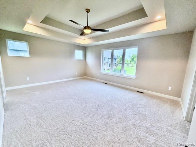 710 Marlayna Drive, Oxford, MI 48371