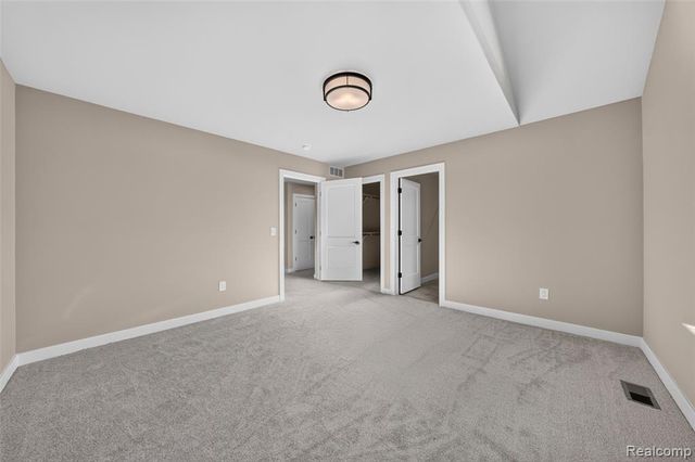 710 Marlayna Drive, Oxford, MI 48371