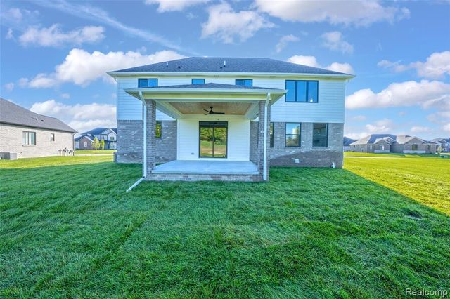 710 Marlayna Drive, Oxford, MI 48371