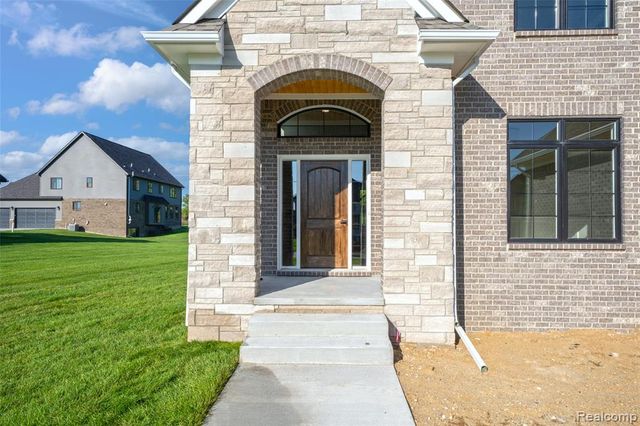 710 Marlayna Drive, Oxford, MI 48371