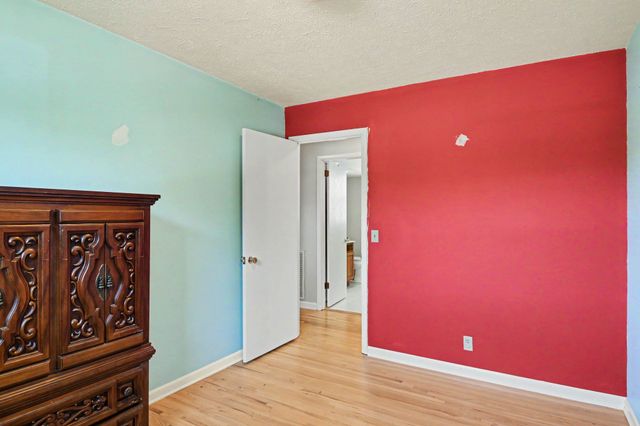 8008 Bonnafair Dr, Hermitage, TN 37076
