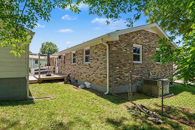 8008 Bonnafair Dr, Hermitage, TN 37076