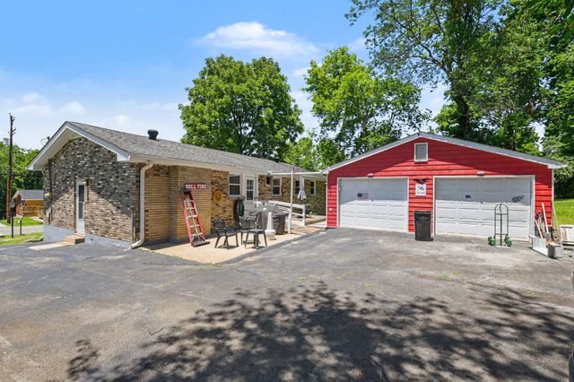 8008 Bonnafair Dr, Hermitage, TN 37076