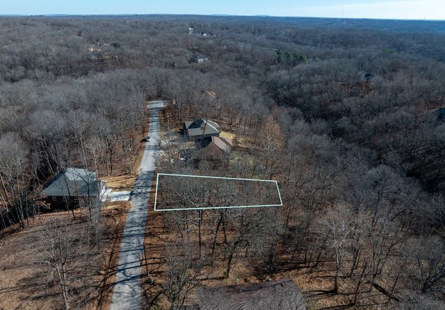 12 S Kirby Drive, Bella Vista, AR 72714