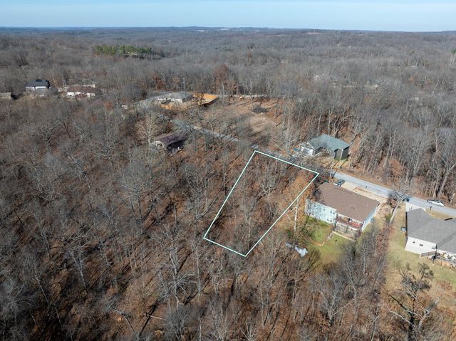 12 S Kirby Drive, Bella Vista, AR 72714