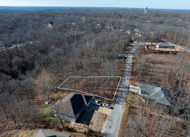 12 S Kirby Drive, Bella Vista, AR 72714