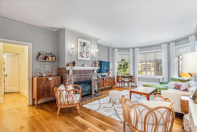 38-30 Douglaston Parkway G2, Douglaston, NY 11363