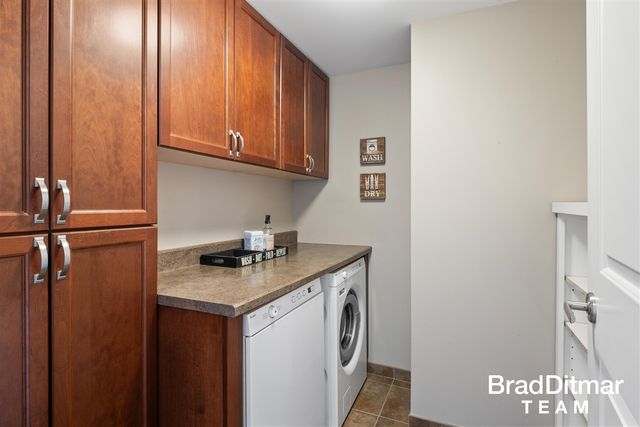 27 Library Street 604, Grand Rapids, MI 49503