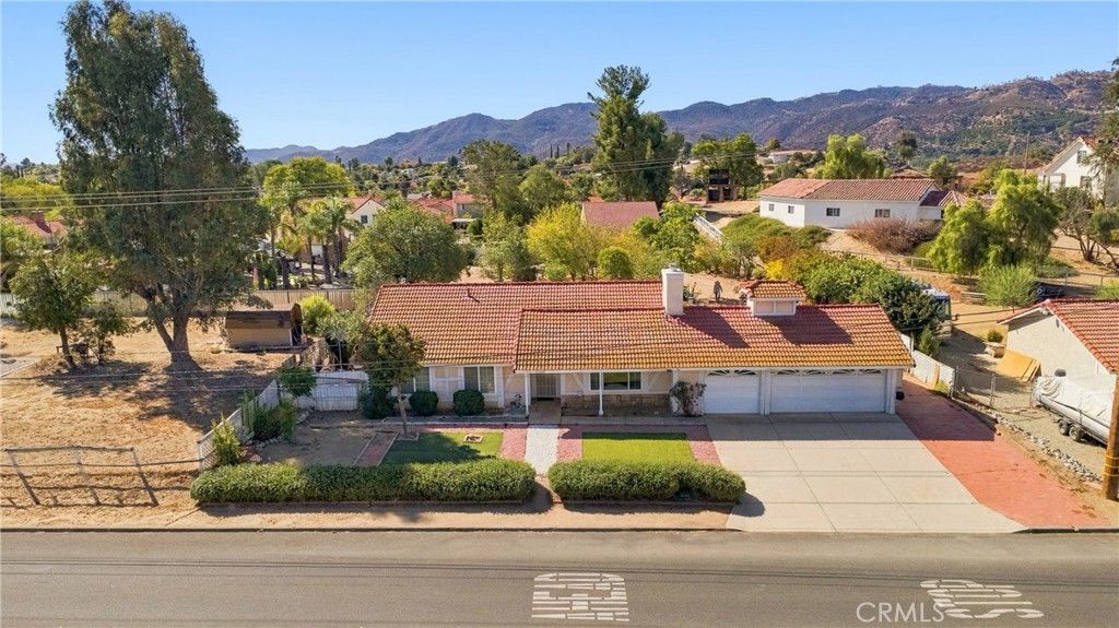 21465 Walnut, Wildomar, CA 92595 — exterior