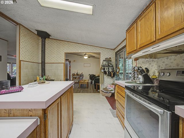 41180 Se KUBITZ Rd, Sandy, OR 97055
