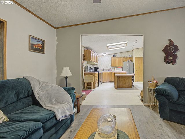 41180 Se KUBITZ Rd, Sandy, OR 97055