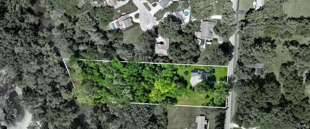8301 W River Road, Yorktown, IN 47396